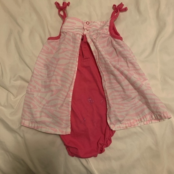 Carter’s Light Pink And White Dress With Hot Pink Onesie Attached 24 Month (156) - Picture 5 of 6